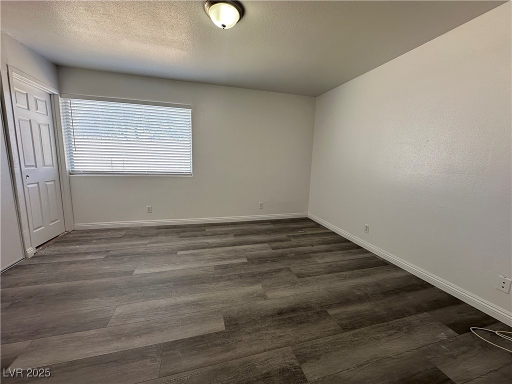 6905 Singing Dunes Lane Property Photo 16