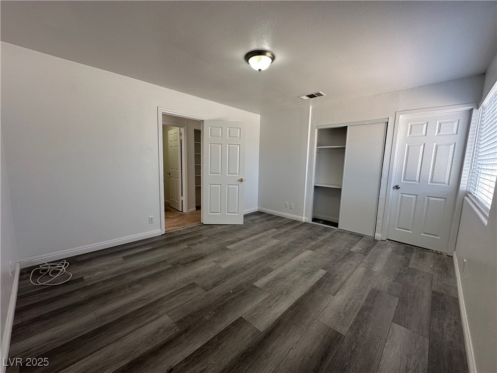 6905 Singing Dunes Lane Property Photo 17