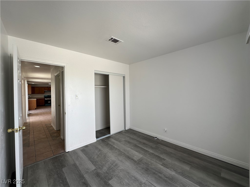6905 Singing Dunes Lane Property Photo 18