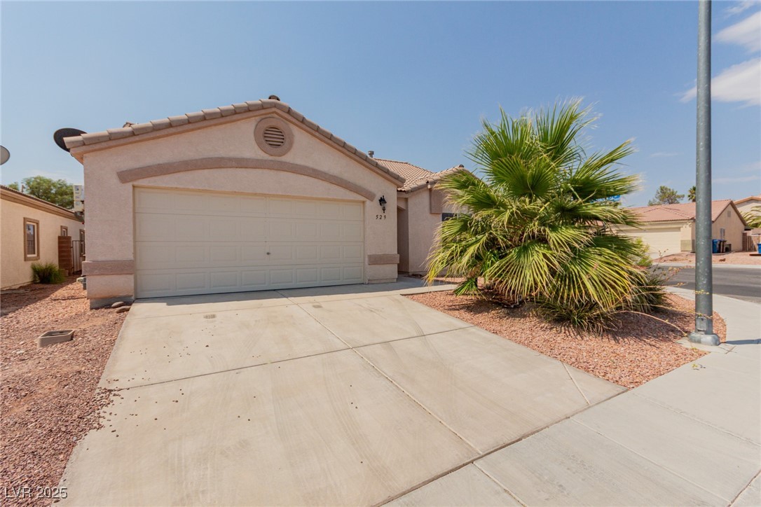 529 Sun Mountain Avenue Property Photo 3