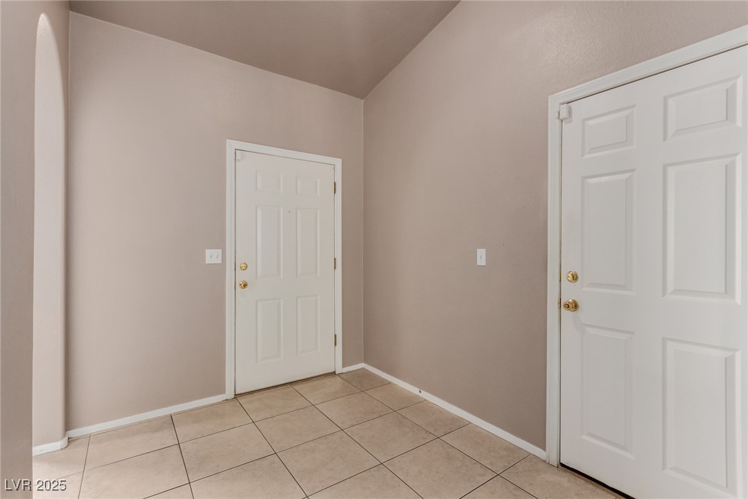529 Sun Mountain Avenue Property Photo 4