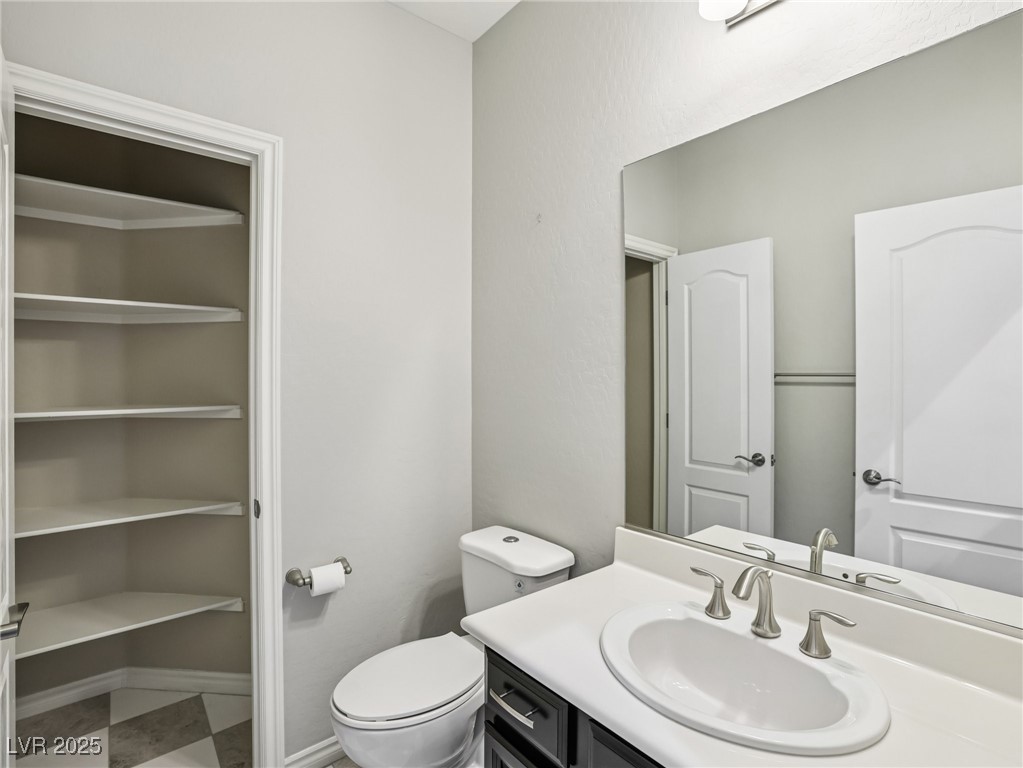 1015 Solana Crest Street Property Photo 19