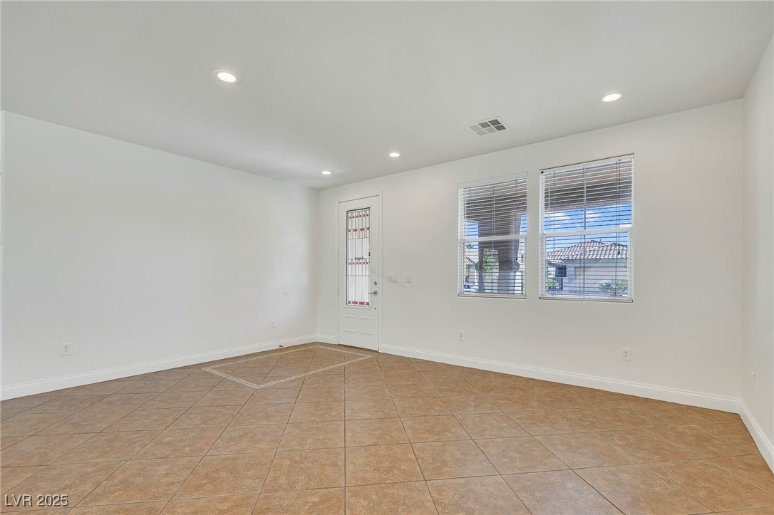 2208 Saddlebill Court Property Photo 10