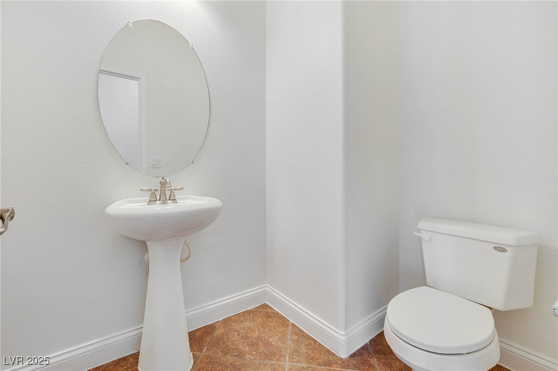 2208 Saddlebill Court Property Photo 26