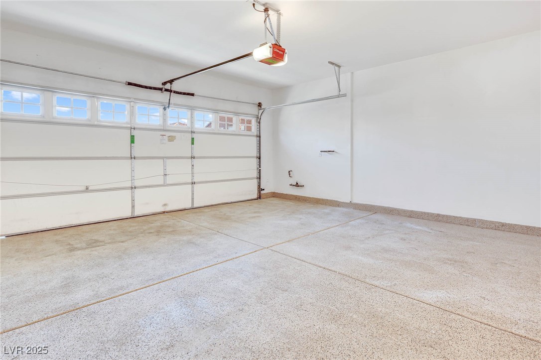 2208 Saddlebill Court Property Photo 31
