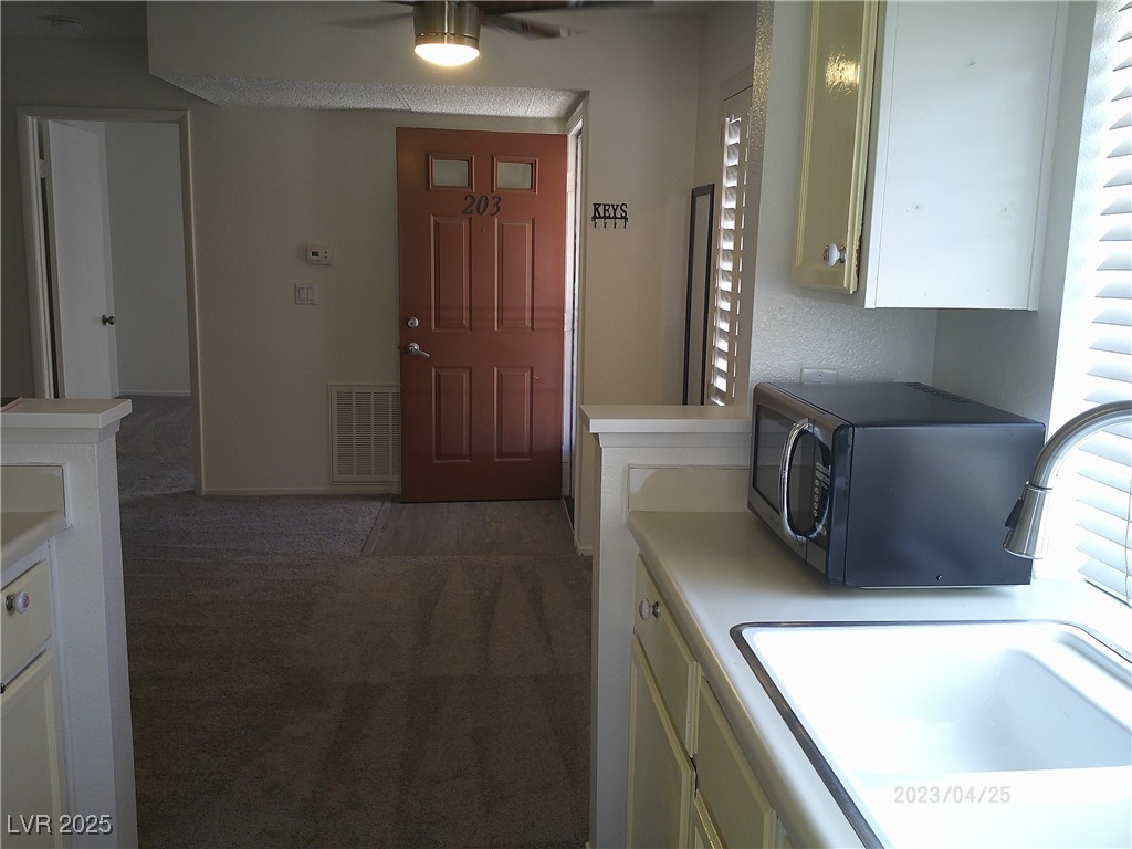 4854 Nara Vista Way 203 Property Photo 13