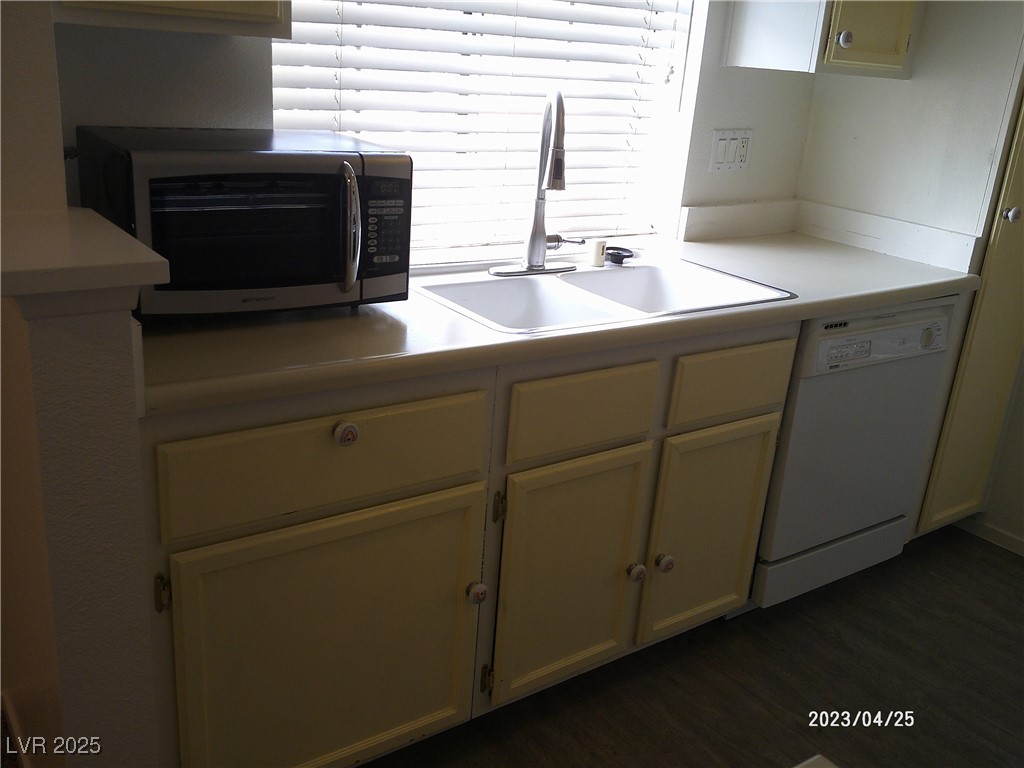 4854 Nara Vista Way 203 Property Photo 15