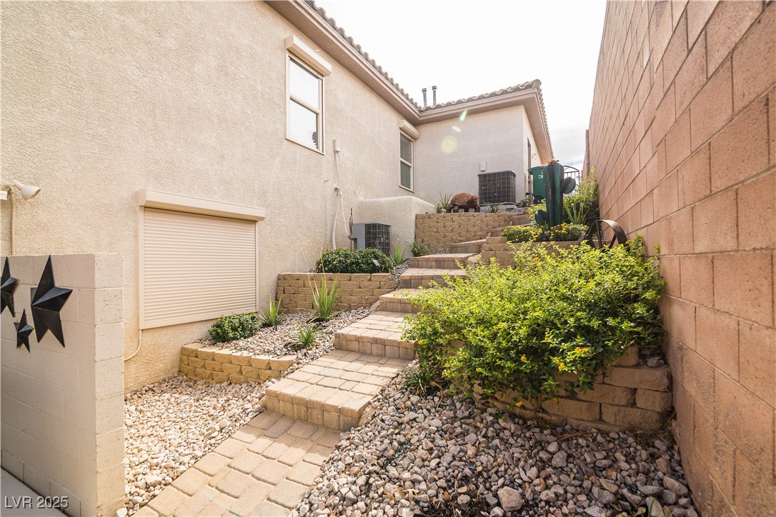 1095 Endora Way Property Photo 56