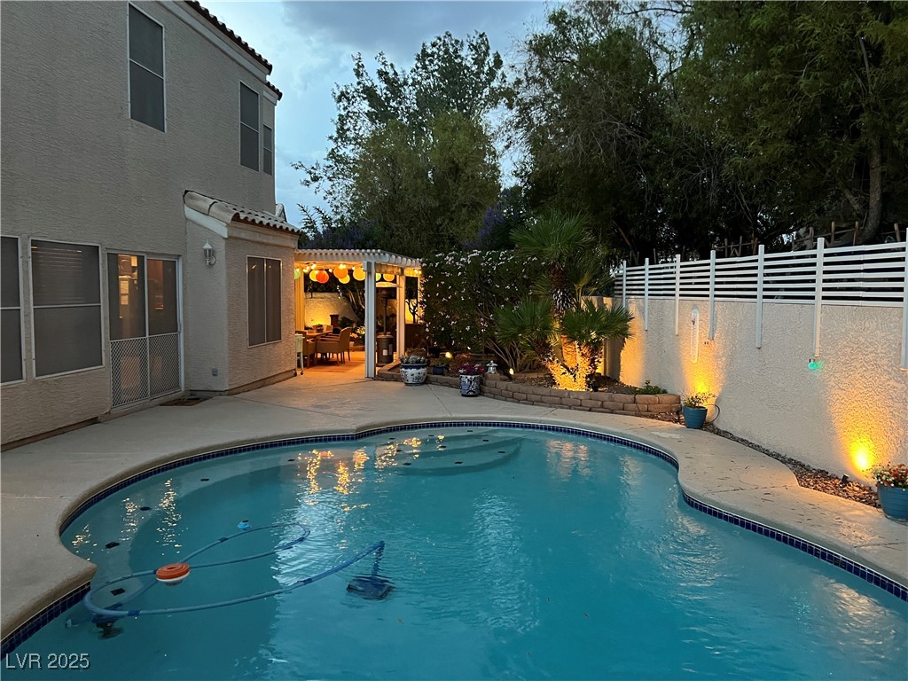 2502 Cortina Avenue Property Photo 28