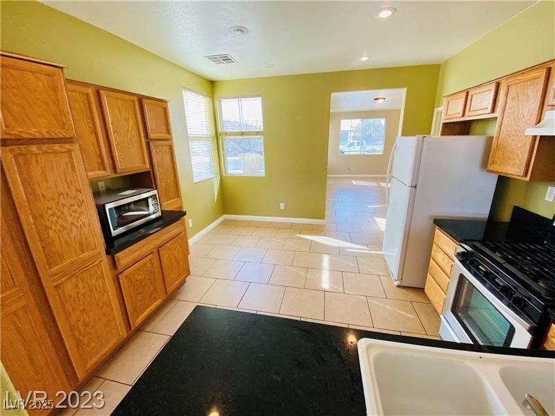 5306 Azure View Court Property Photo 3
