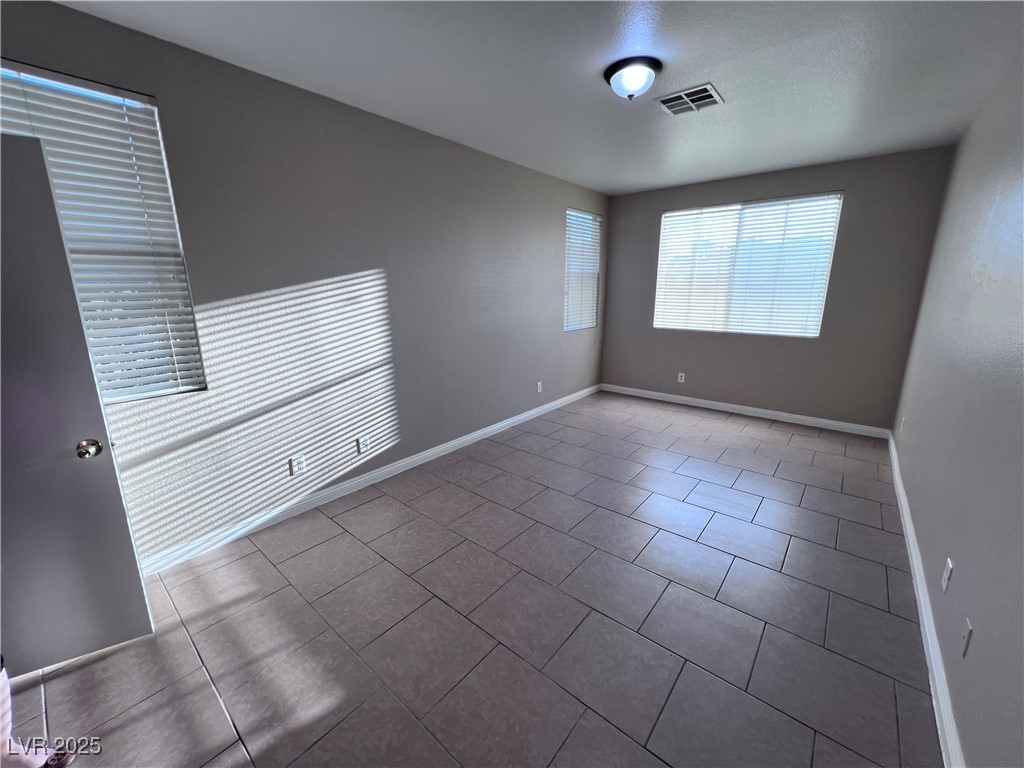 5306 Azure View Court Property Photo 8