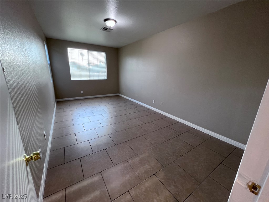 5306 Azure View Court Property Photo 9