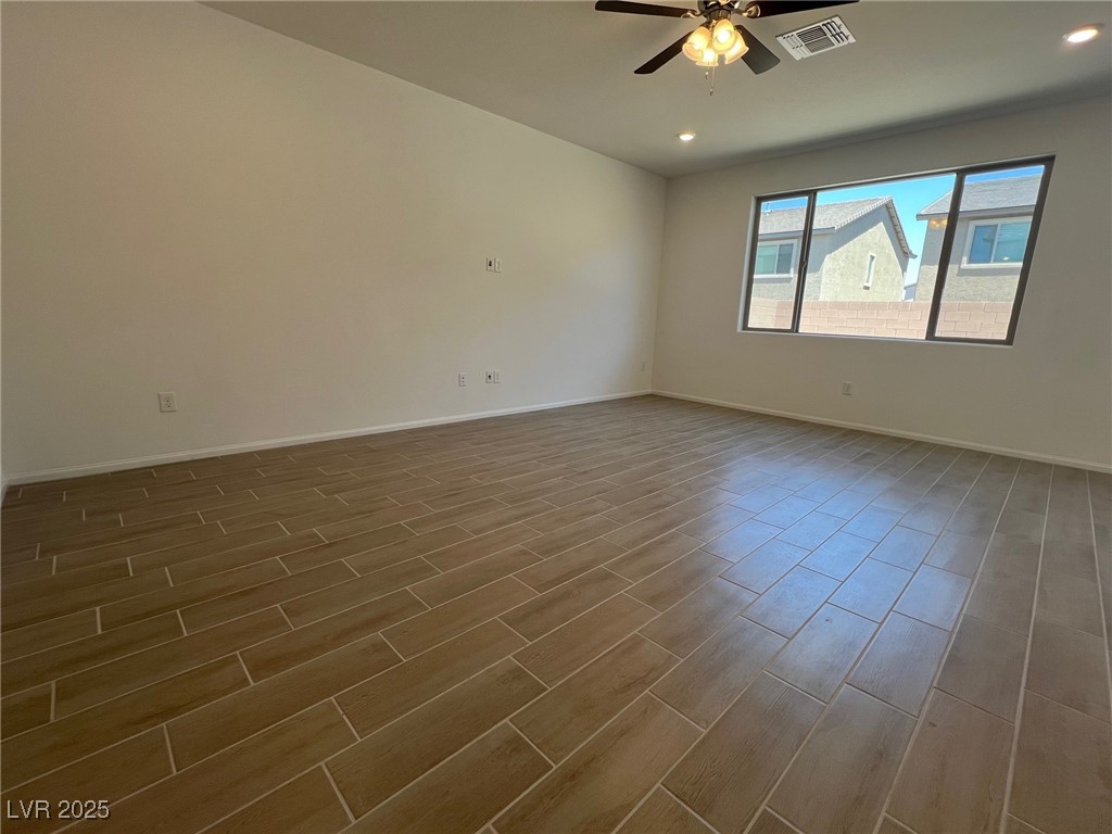 7340 Pioneer Way Property Photo 8