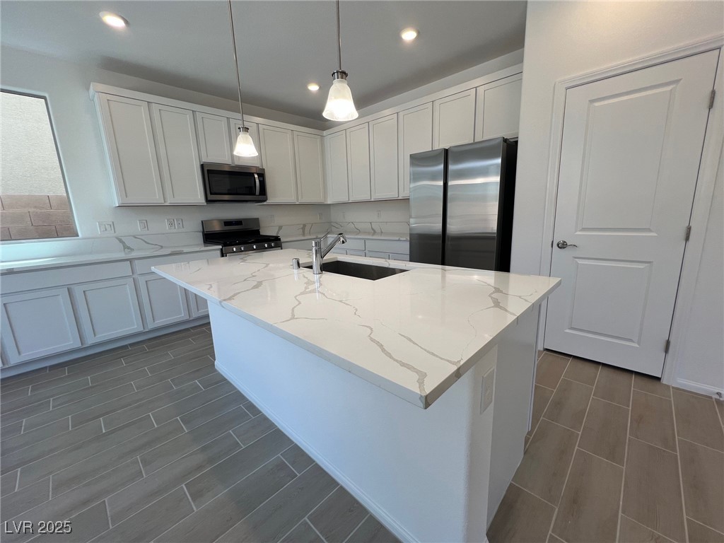 7340 Pioneer Way Property Photo 17