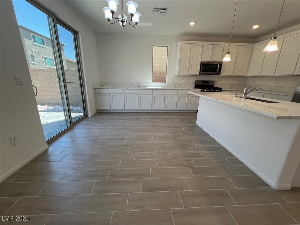 7340 Pioneer Way Property Photo 18