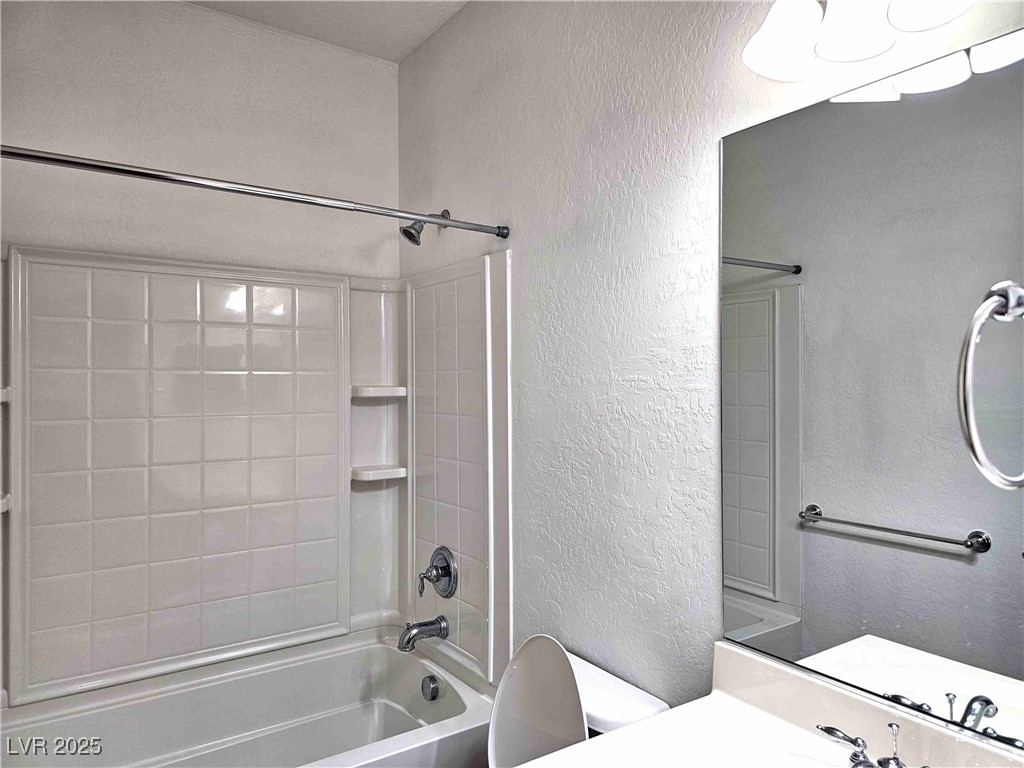 2553 Chateau Clermont Street Property Photo 15