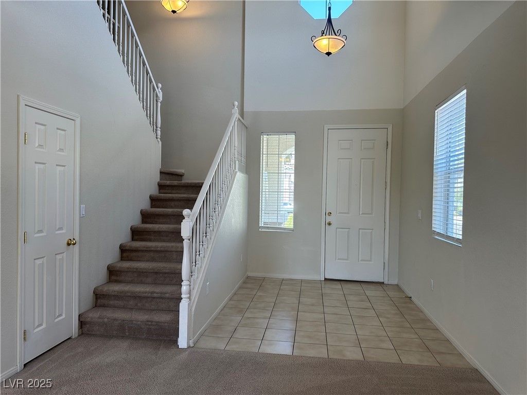 6712 Canyon Maple Street Property Photo 3