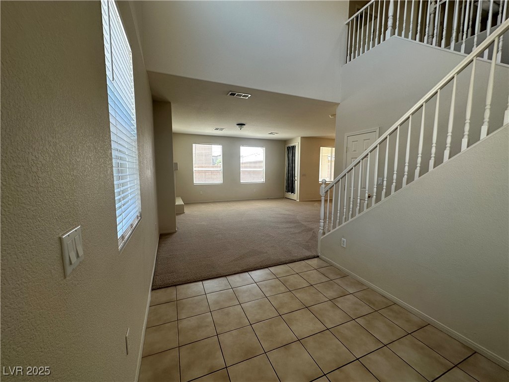 6712 Canyon Maple Street Property Photo 4