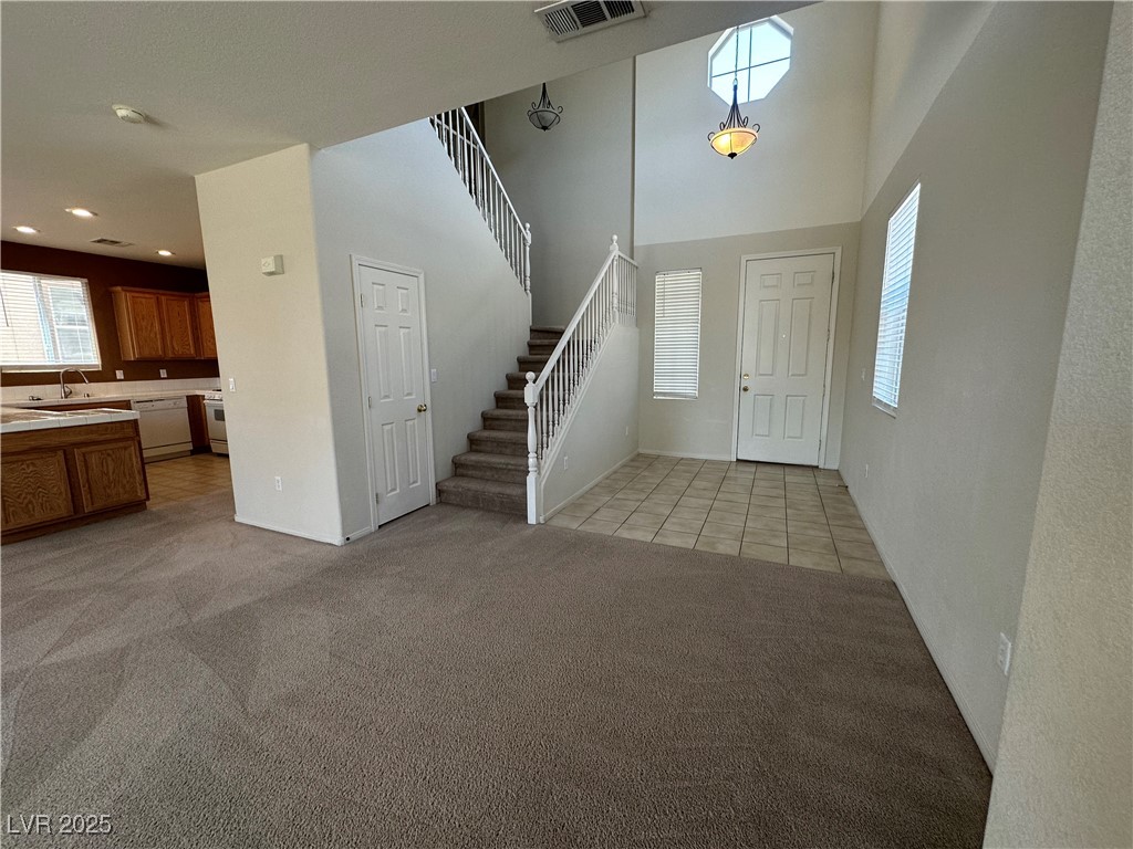 6712 Canyon Maple Street Property Photo 5