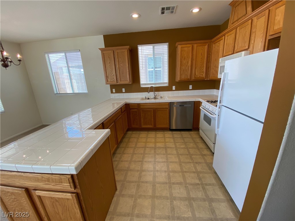 6712 Canyon Maple Street Property Photo 11