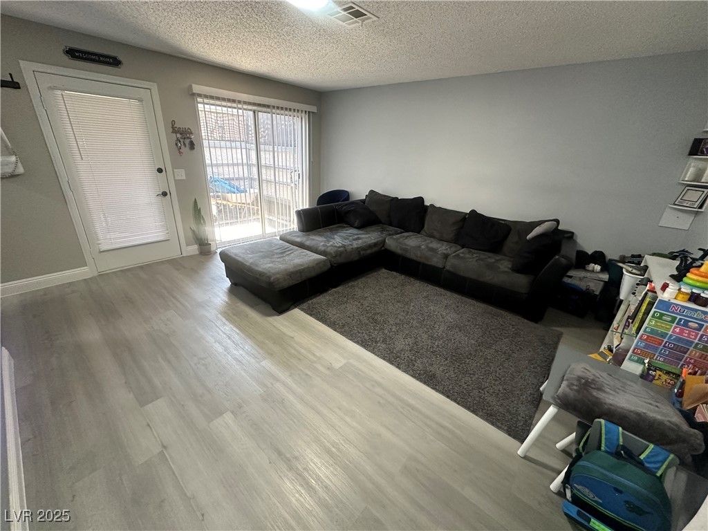 215 North Lamb Boulevard C Property Photo 4