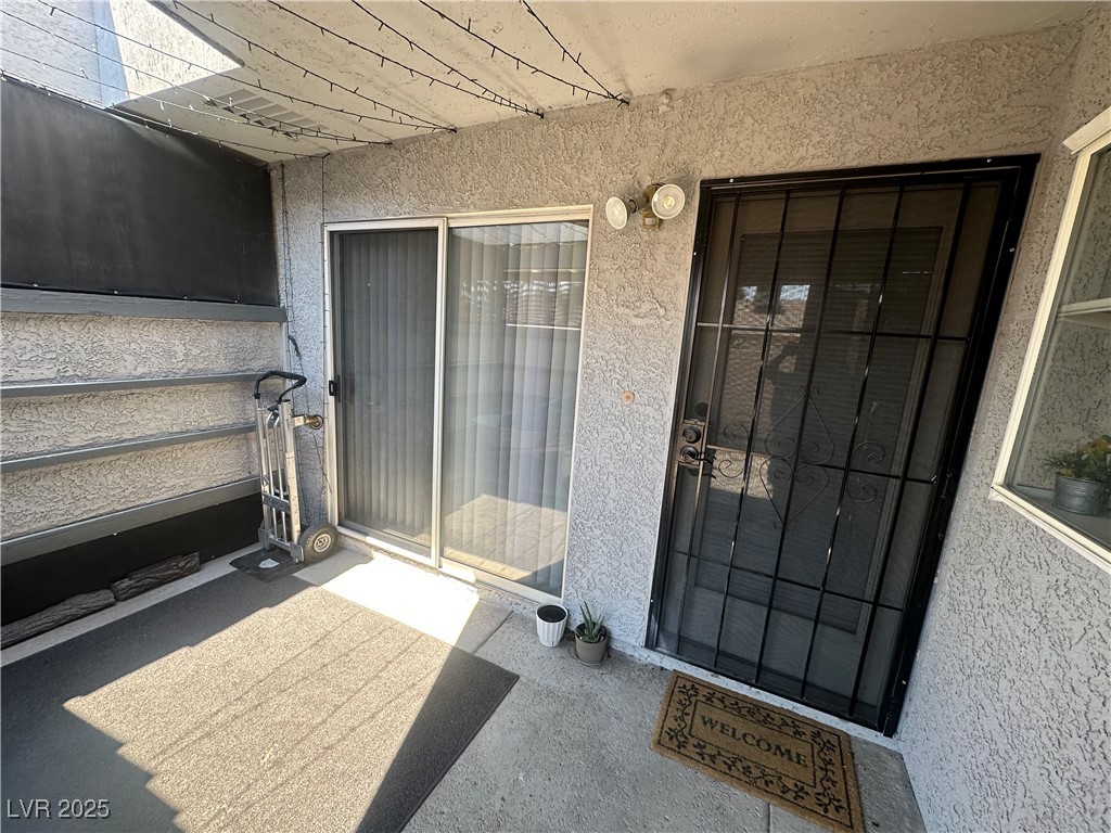 215 North Lamb Boulevard C Property Photo 21