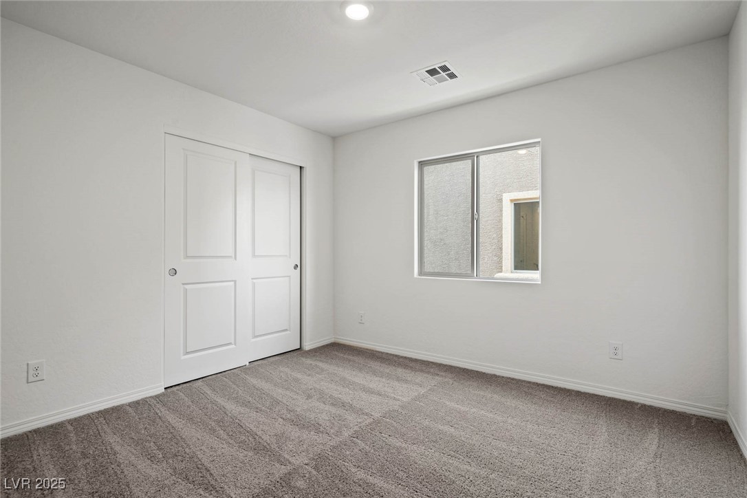 1655 Desert Path Avenue Property Photo 8