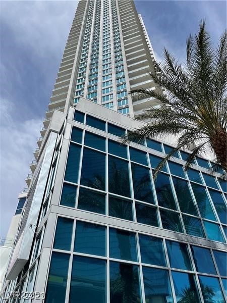 2700 Las Vegas Boulevard 3303 Property Photo 17