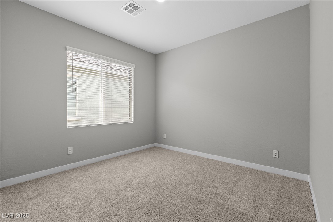 3229 Walker River Street Property Photo 7