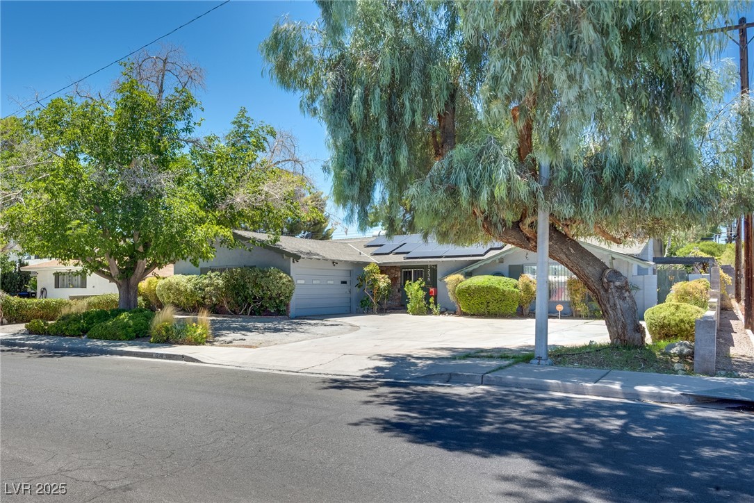 1238 Campbell Drive Property Photo 1