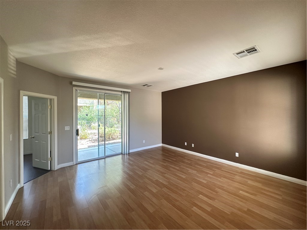 8822 Salvestrin Point Avenue Property Photo 3