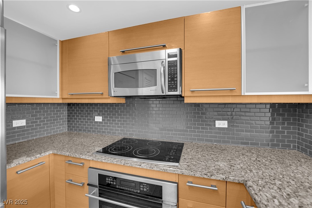 322 Karen Avenue 1903 Property Photo 7