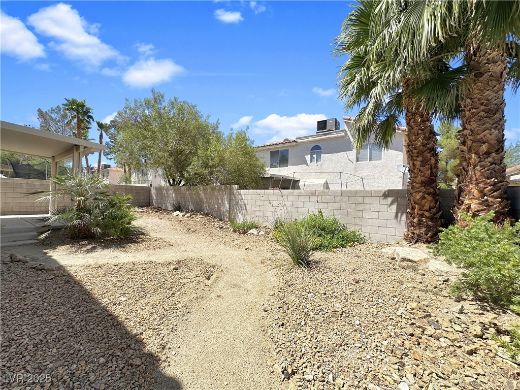 8700 Raindrop Canyon Avenue Property Photo 17
