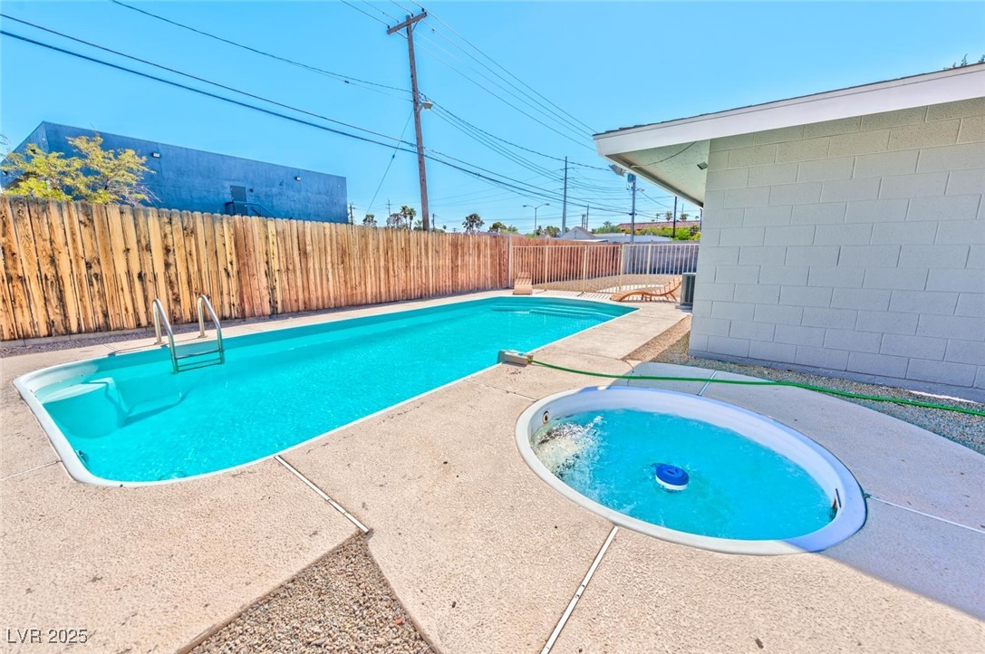 1861 Sombrero Drive Property Photo 3