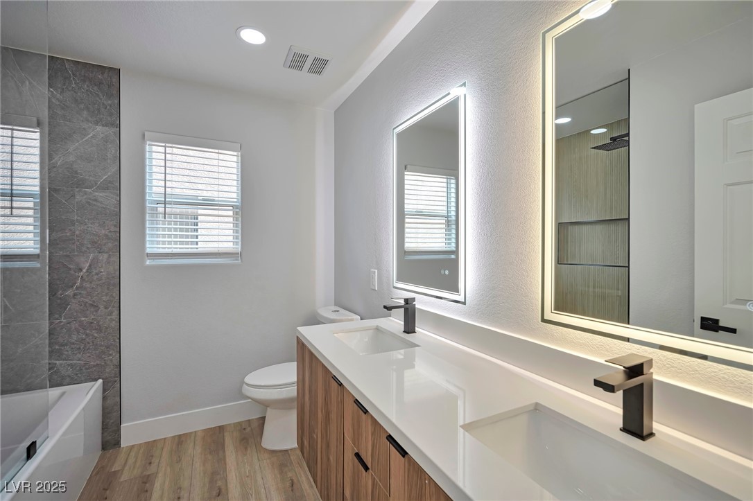 11144 Varedo Court Property Photo 8