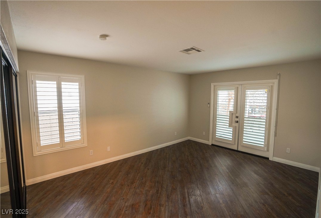 2453 Muirfield Avenue Property Photo 12