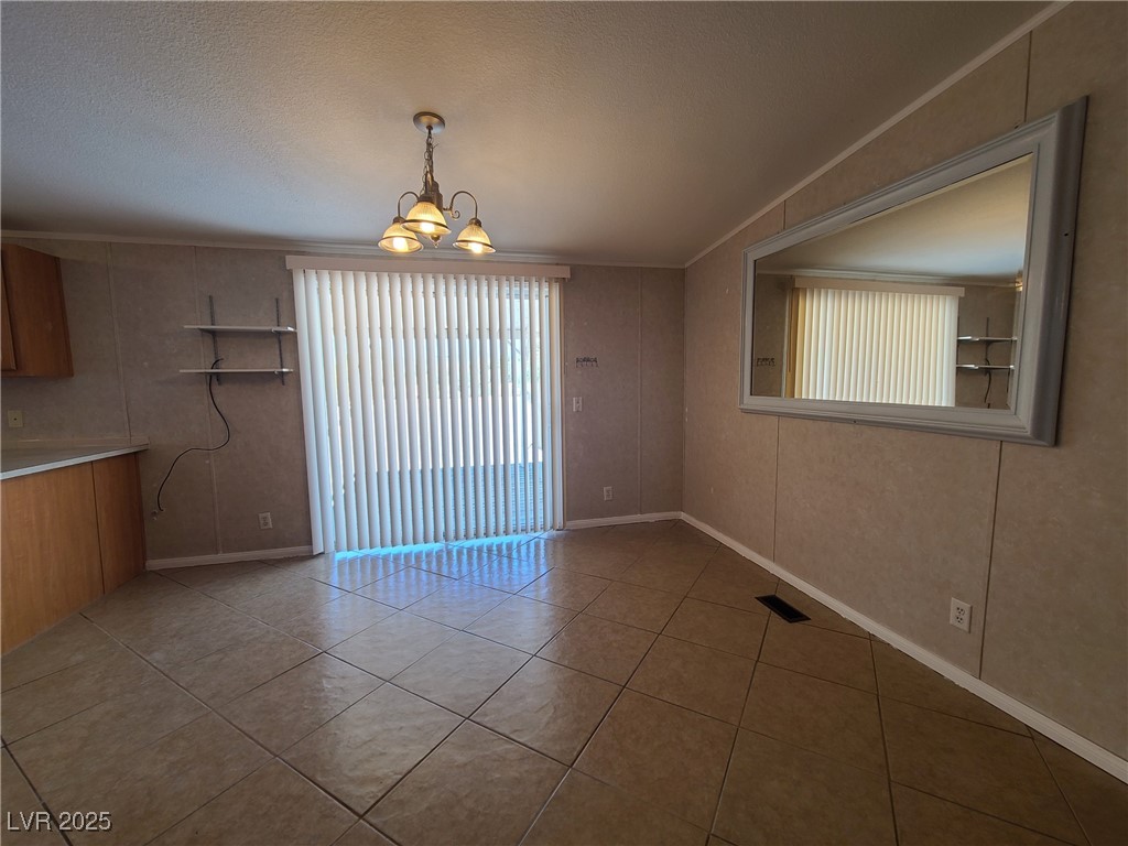 6060 Superior Lane Property Photo 4