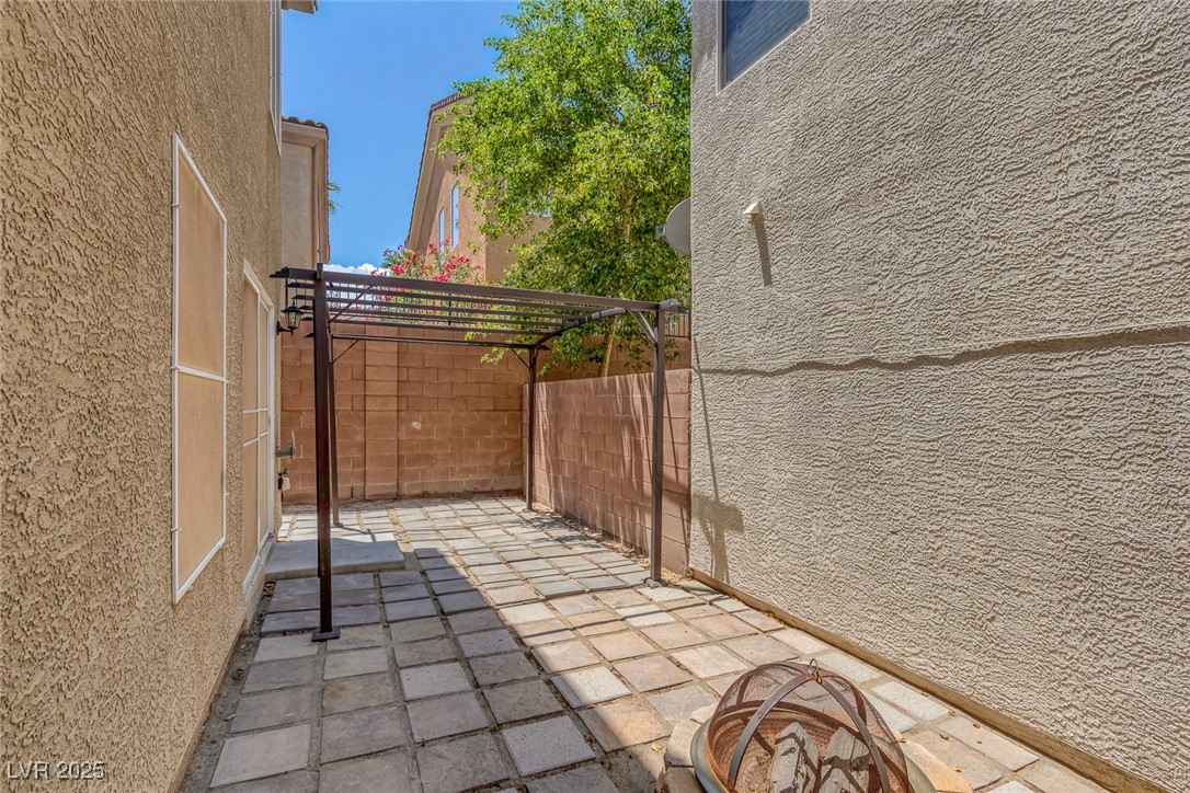 589 Brinkburn Point Avenue Property Photo 32