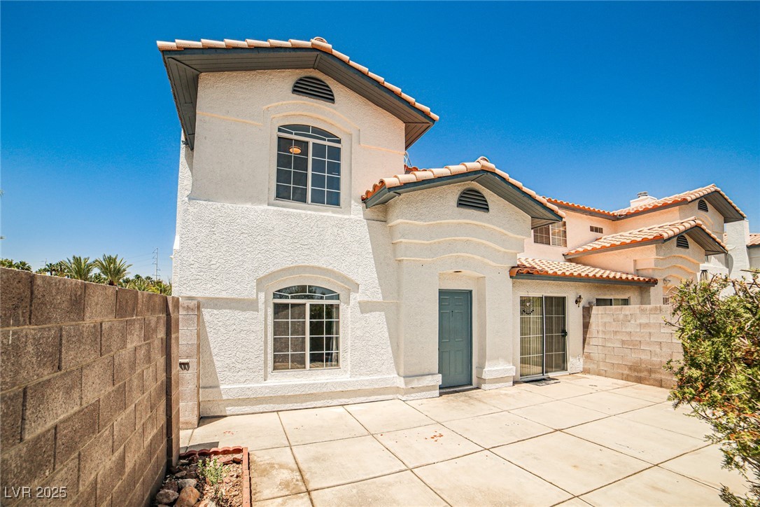 8200 Crystal Star Court Property Photo 2