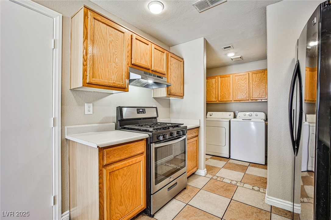8200 Crystal Star Court Property Photo 3