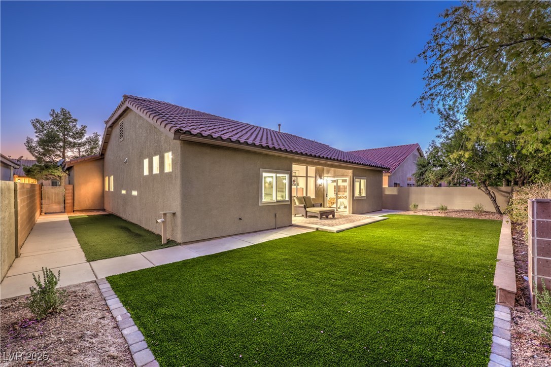 10576 Refugio Street Property Photo 5