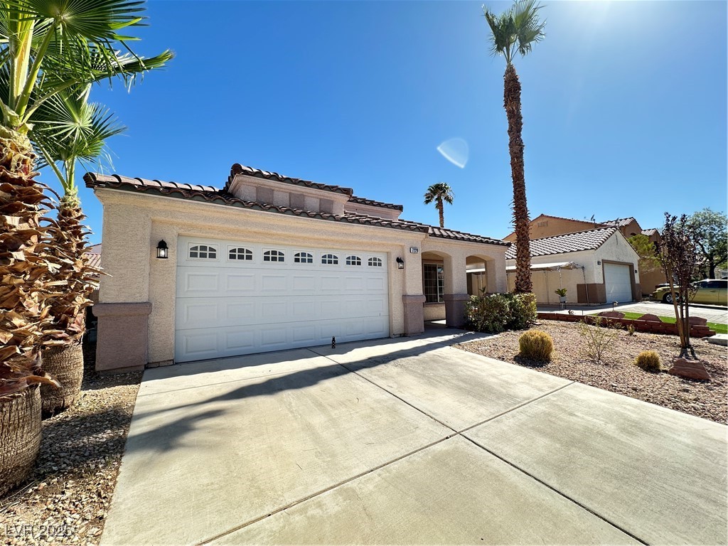 7229 Falling Timber Court Property Photo 2