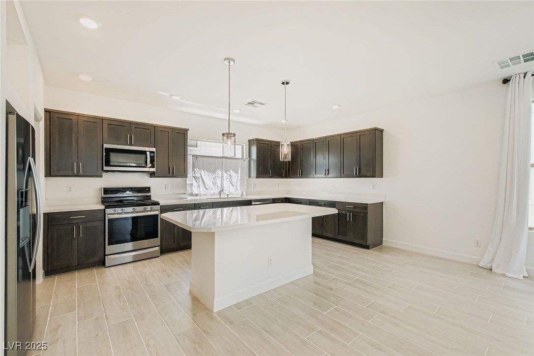7966 Mountain Lilac Street Property Photo 10