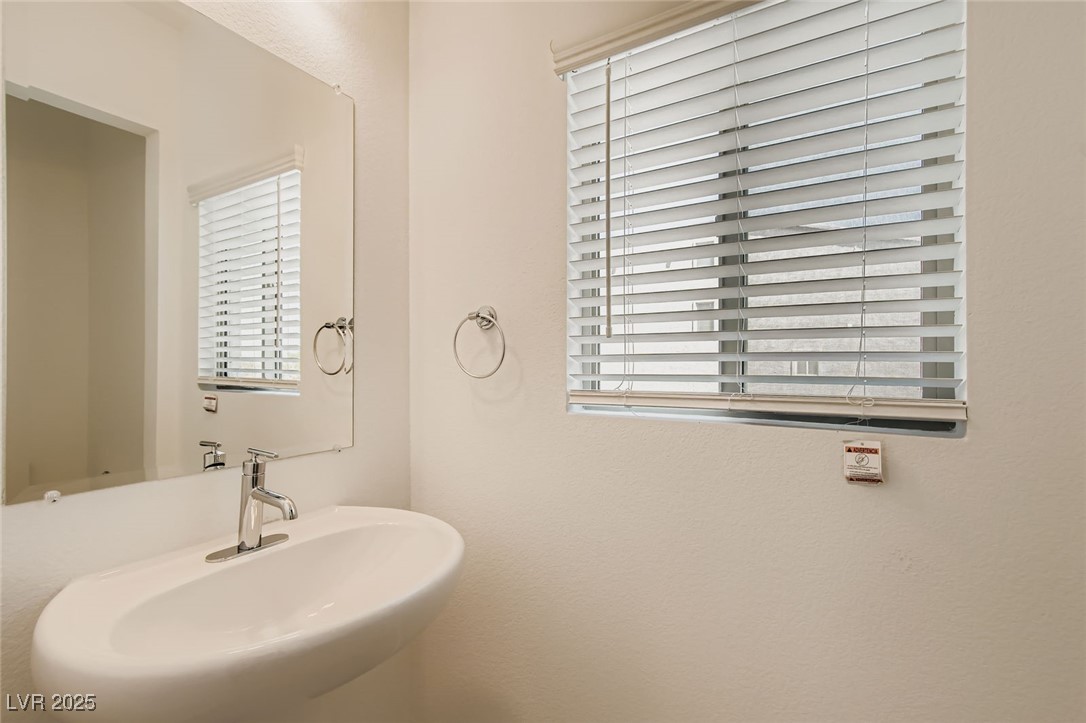 7966 Mountain Lilac Street Property Photo 13