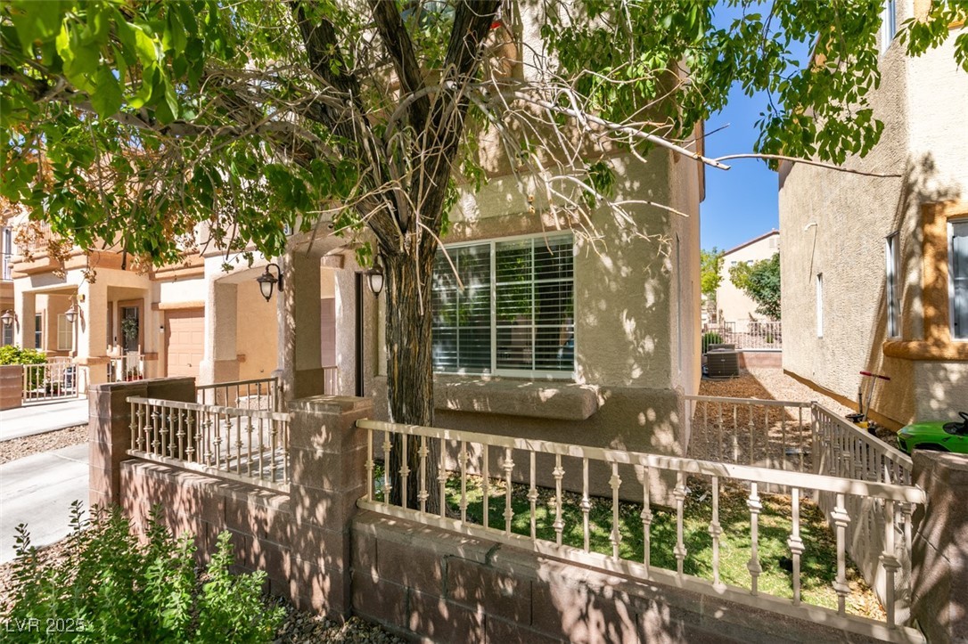 6343 Pebblecreek Lodge Way Property Photo 4