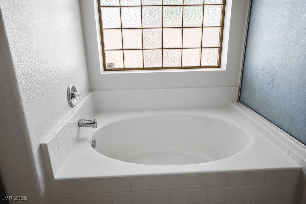 4529 Gracemont Avenue Property Photo 11