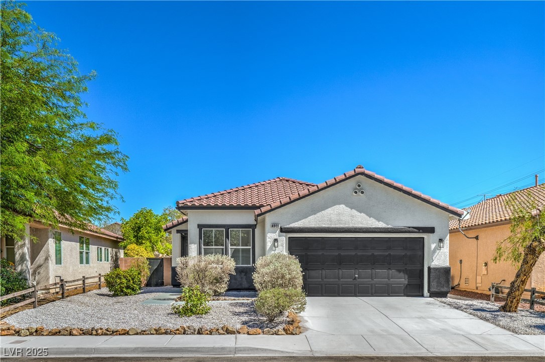 4908 Apache Valley Avenue Property Photo 3