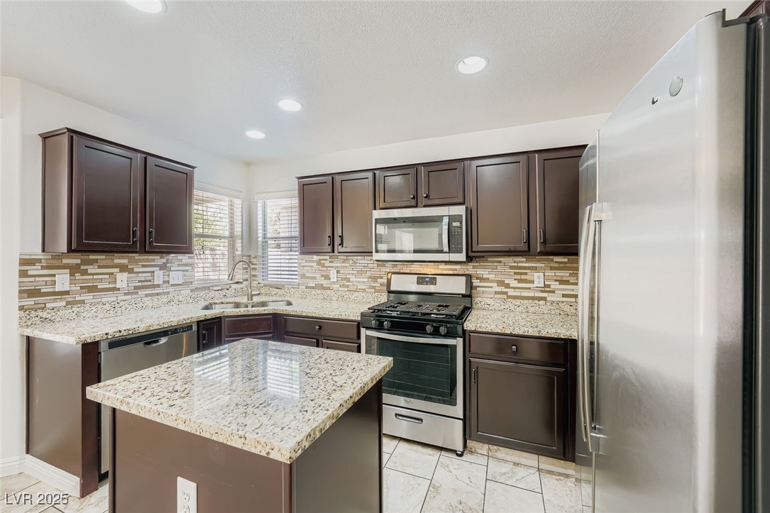 10797 Muscari Way Property Photo 2