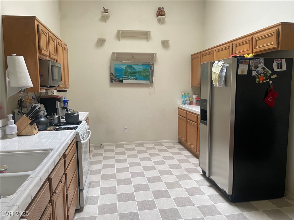 648 Hitchen Post Drive Property Photo 11