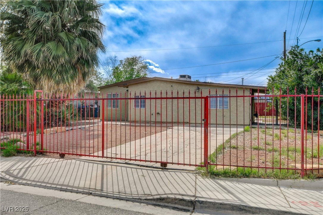 2706780 Property Photo 1